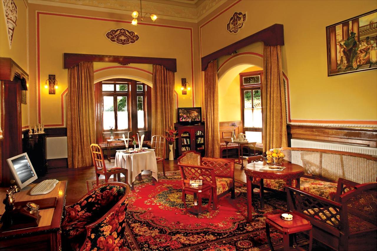 Welcomheritage Fernhills Royal Palace Ooty Exterior photo